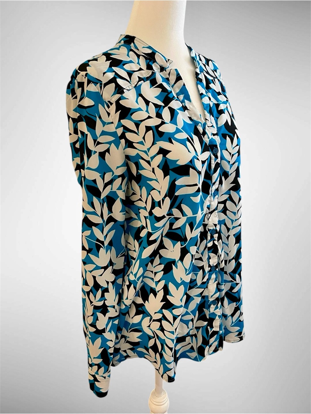 KARL LAGERFELD Paris Blue & White Leaf Print Half Button-Up Blouse | Size S